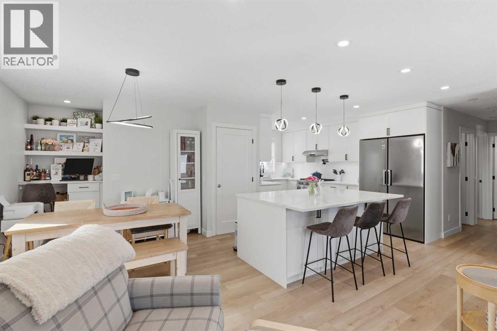 7107 54 Avenue Nw, Calgary, Alberta  T3B 3P5 - Photo 7 - A2298706