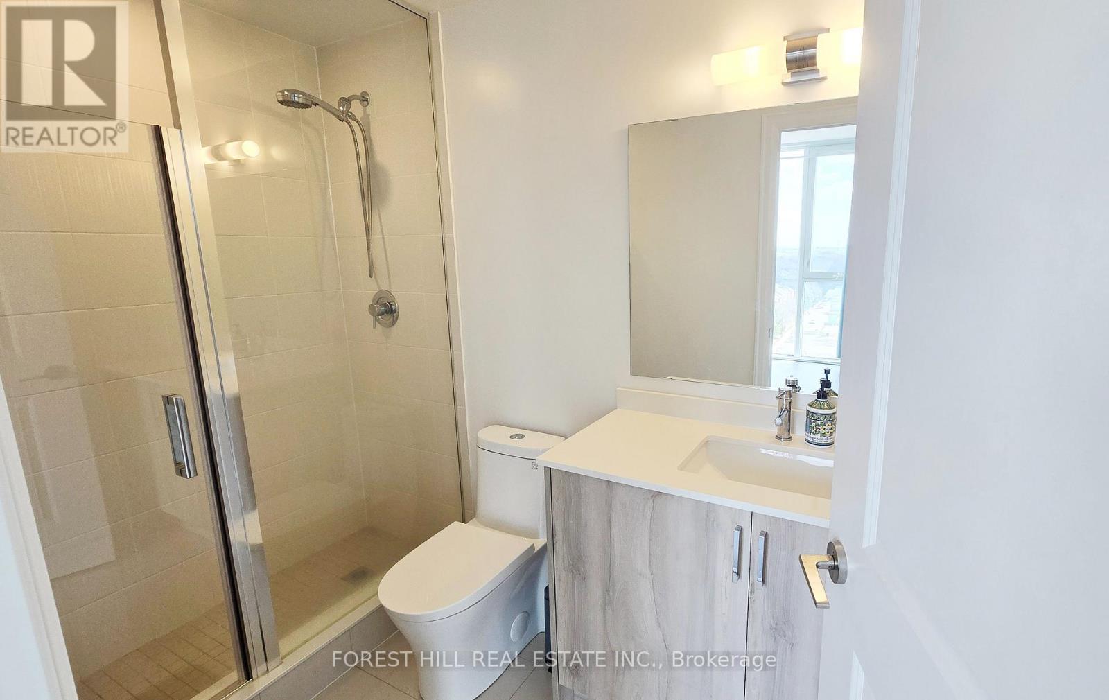 1011w - 10 Gatineau Drive, Vaughan, Ontario L4J 0L2 - Photo 10 - N12952036