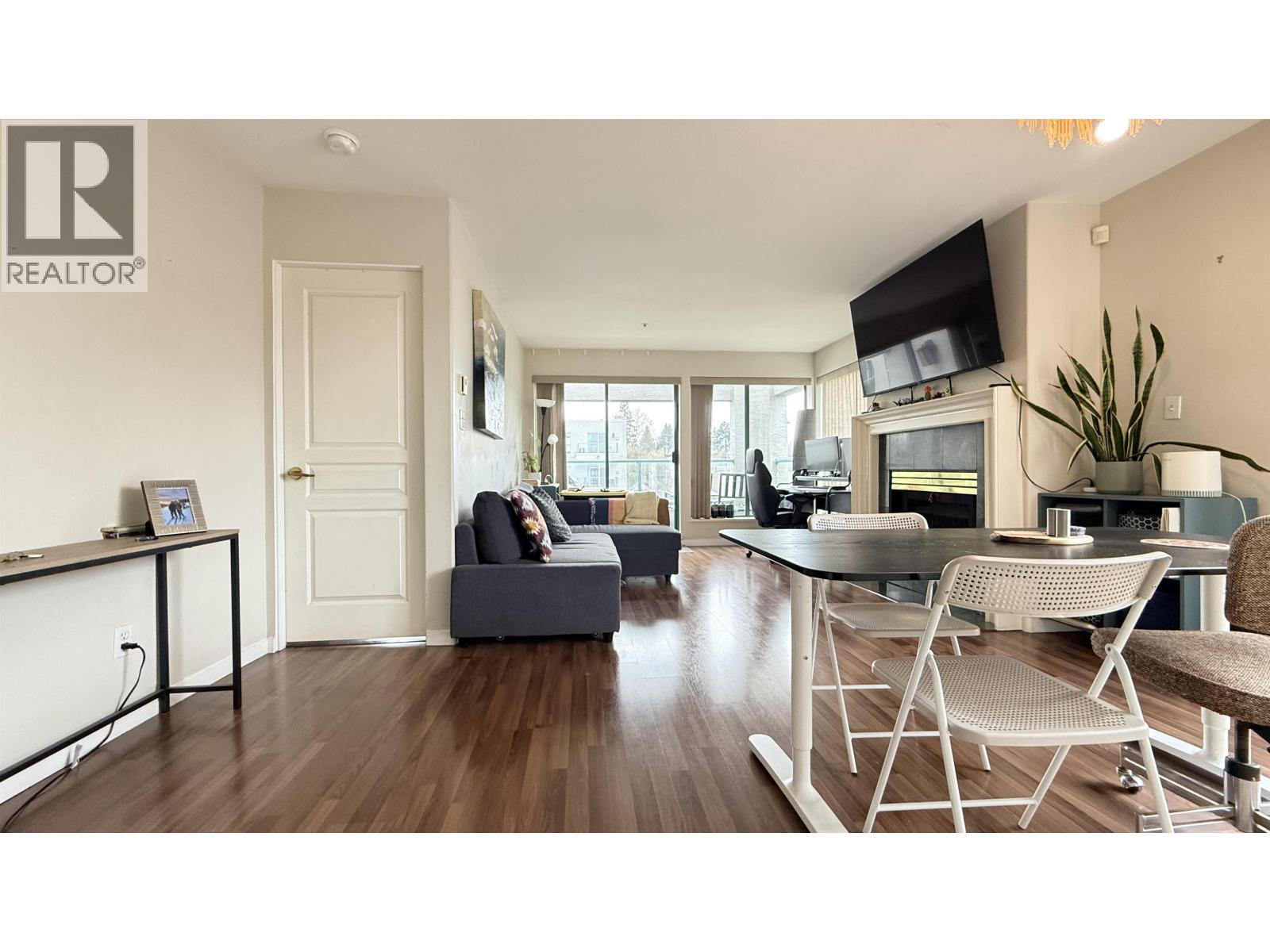 311 3131 Main Street, Vancouver, British Columbia  V5T 3G8 - Photo 2 - R3106985