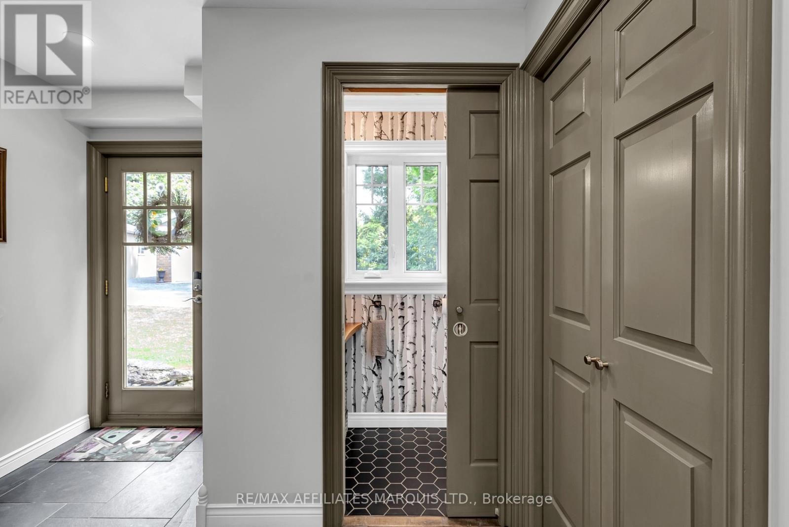 18833 Paragon Road, South Glengarry, Ontario  K6H 5R5 - Photo 20 - X12958834