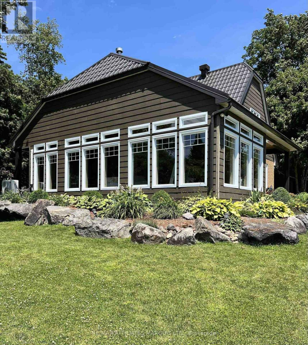 18833 Paragon Road, South Glengarry, Ontario  K6H 5R5 - Photo 3 - X12958834