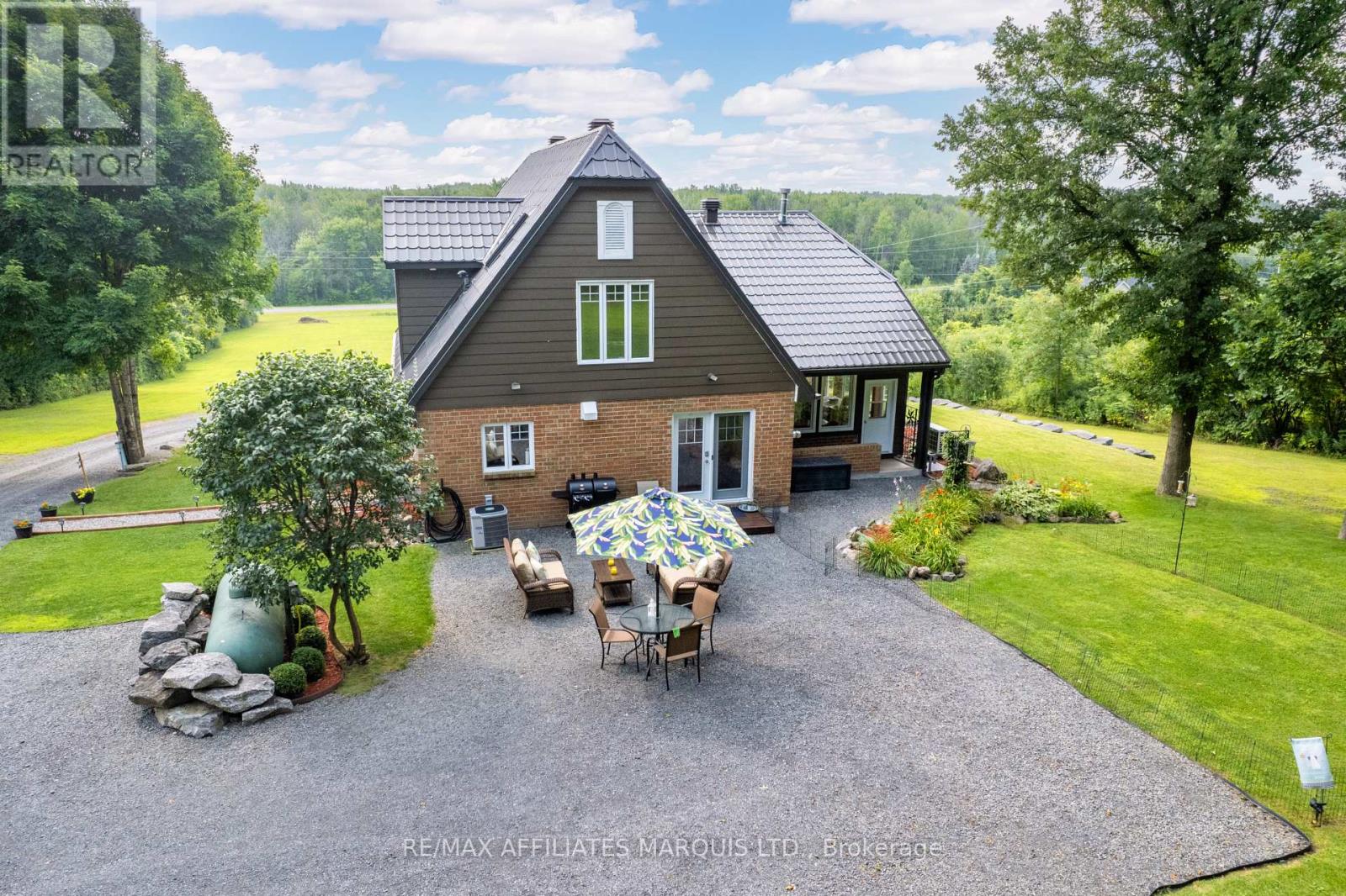 18833 Paragon Road, South Glengarry, Ontario  K6H 5R5 - Photo 48 - X12958834