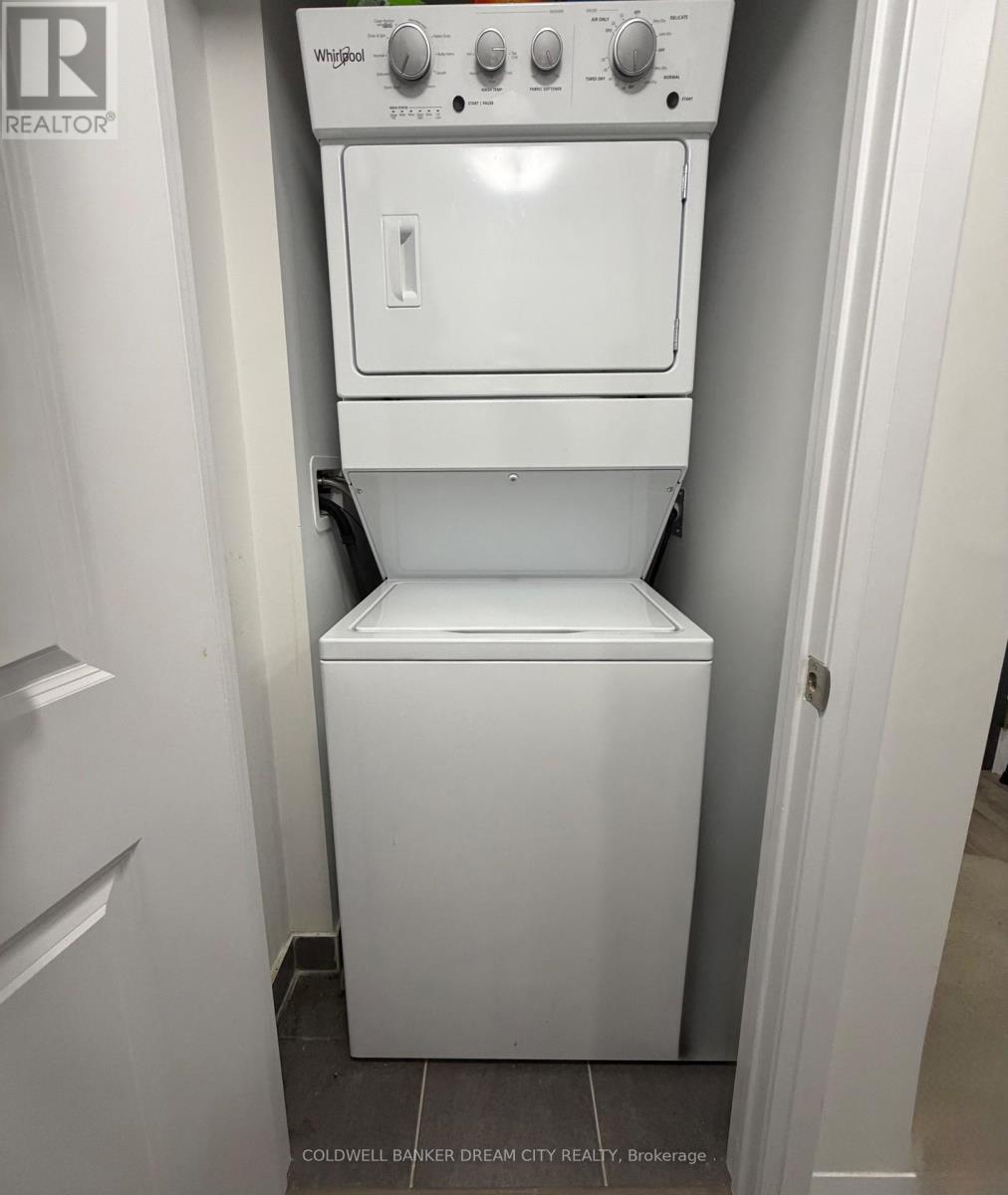 113 - 95 Attmar Drive, Brampton, Ontario  L6P 0Y6 - Photo 10 - W12958836