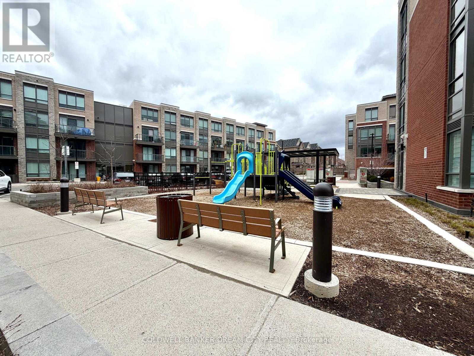 113 - 95 Attmar Drive, Brampton, Ontario  L6P 0Y6 - Photo 16 - W12958836