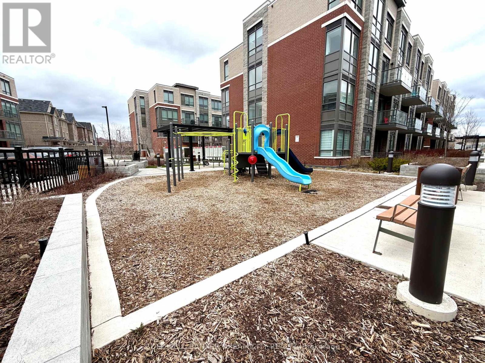 113 - 95 Attmar Drive, Brampton, Ontario  L6P 0Y6 - Photo 18 - W12958836