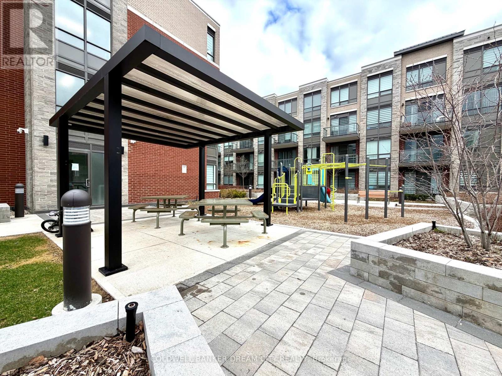 113 - 95 Attmar Drive, Brampton, Ontario  L6P 0Y6 - Photo 20 - W12958836