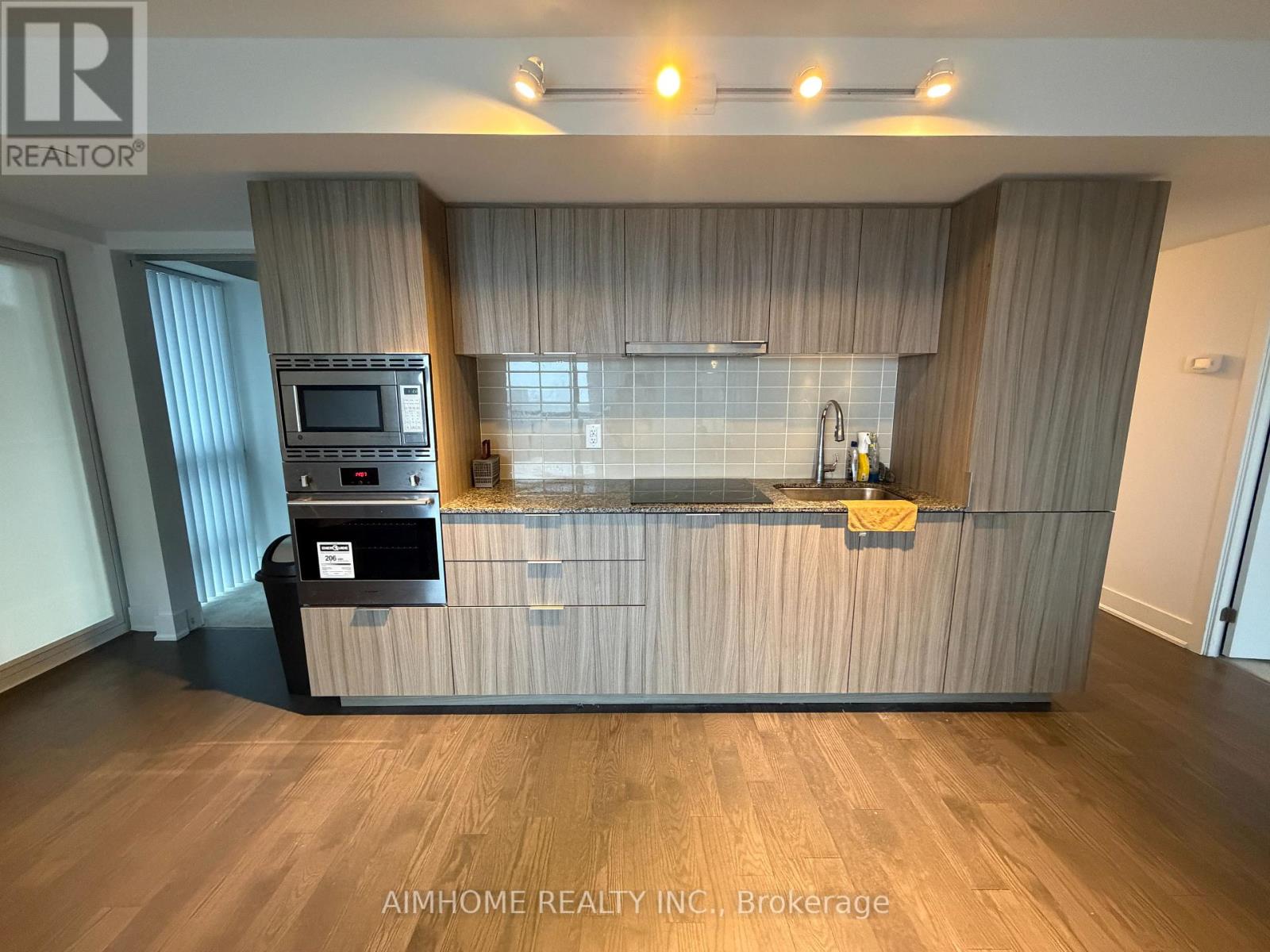 2014 - 955 Bay Street, Toronto, Ontario  M5S 0C6 - Photo 6 - C12835888