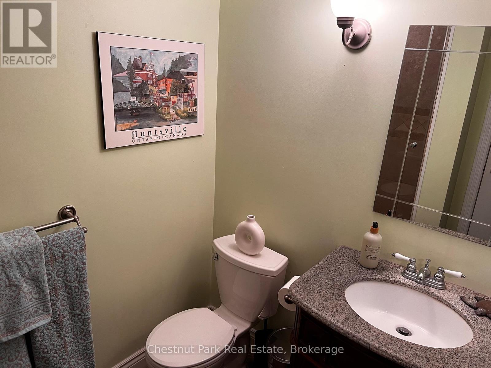 135 Christopher Avenue, Wasaga Beach, Ontario  L9Z 1S4 - Photo 37 - S12947514