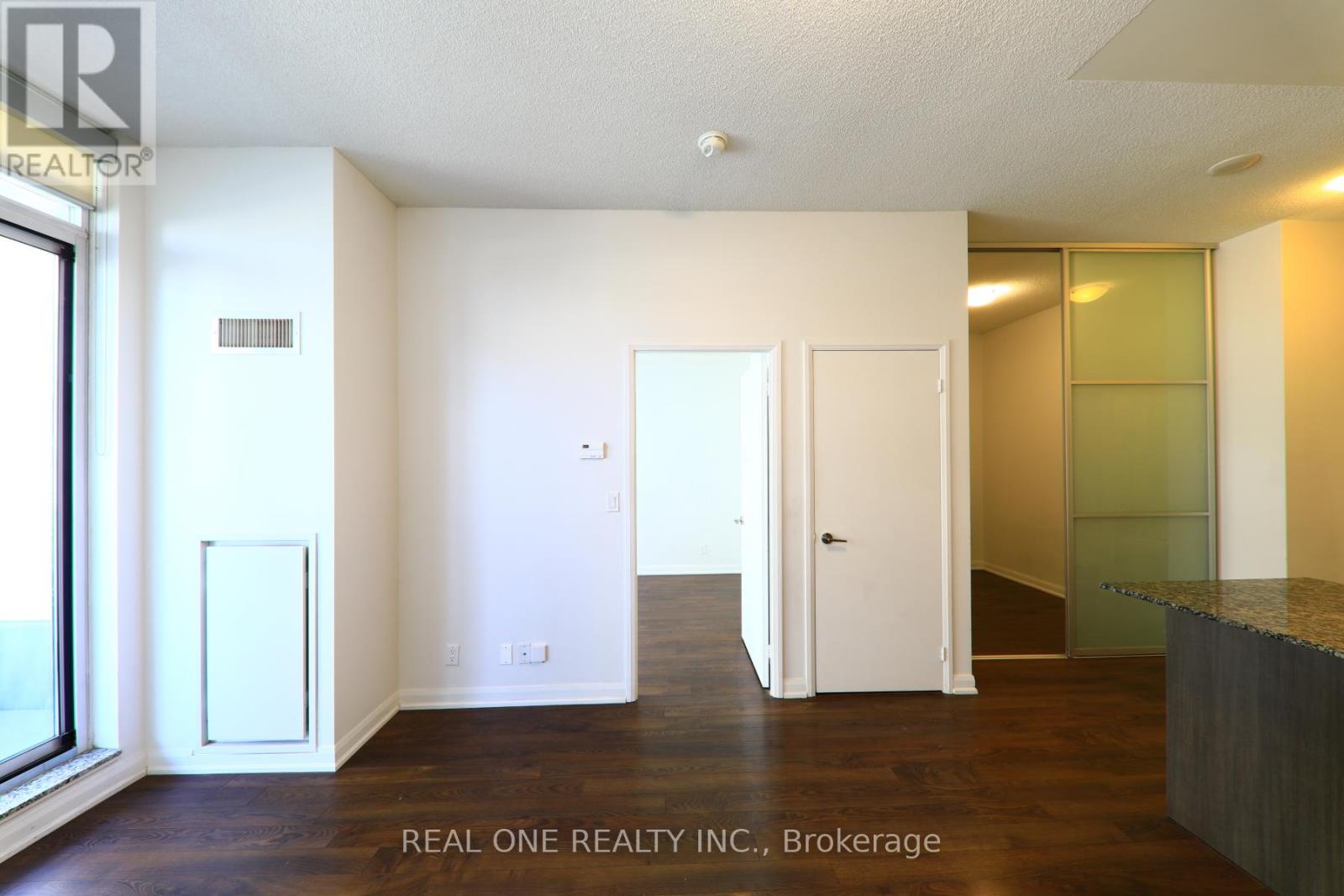 506 - 500 Sherbourne Street, Toronto, Ontario  M4X 1L1 - Photo 8 - C12958850