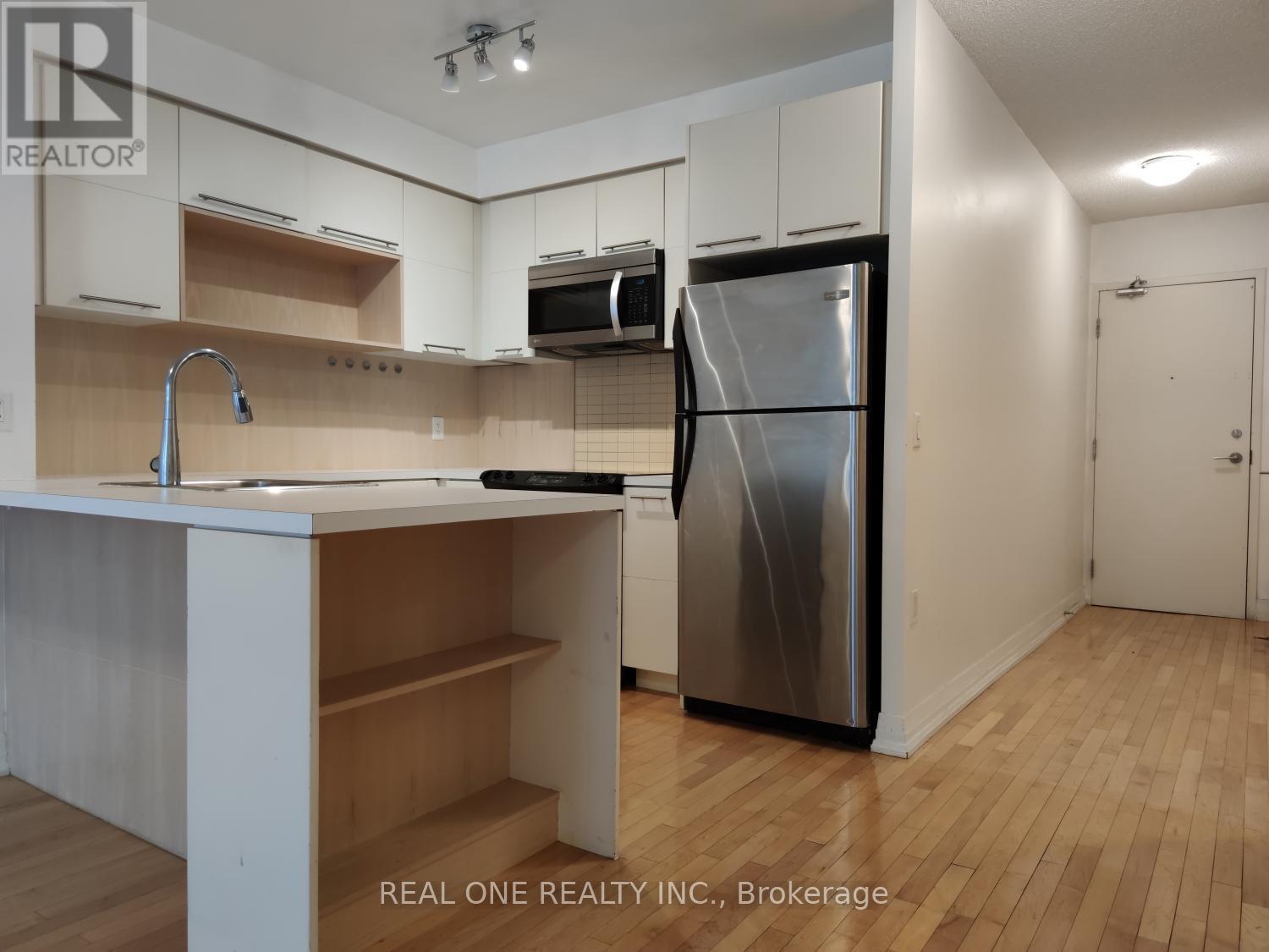 2606 - 25 Carlton Street, Toronto, Ontario  M5B 1L4 - Photo 14 - C12958858