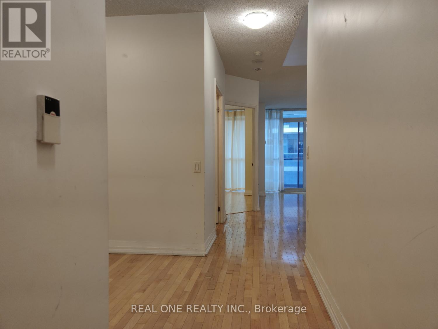2606 - 25 Carlton Street, Toronto, Ontario  M5B 1L4 - Photo 23 - C12958858