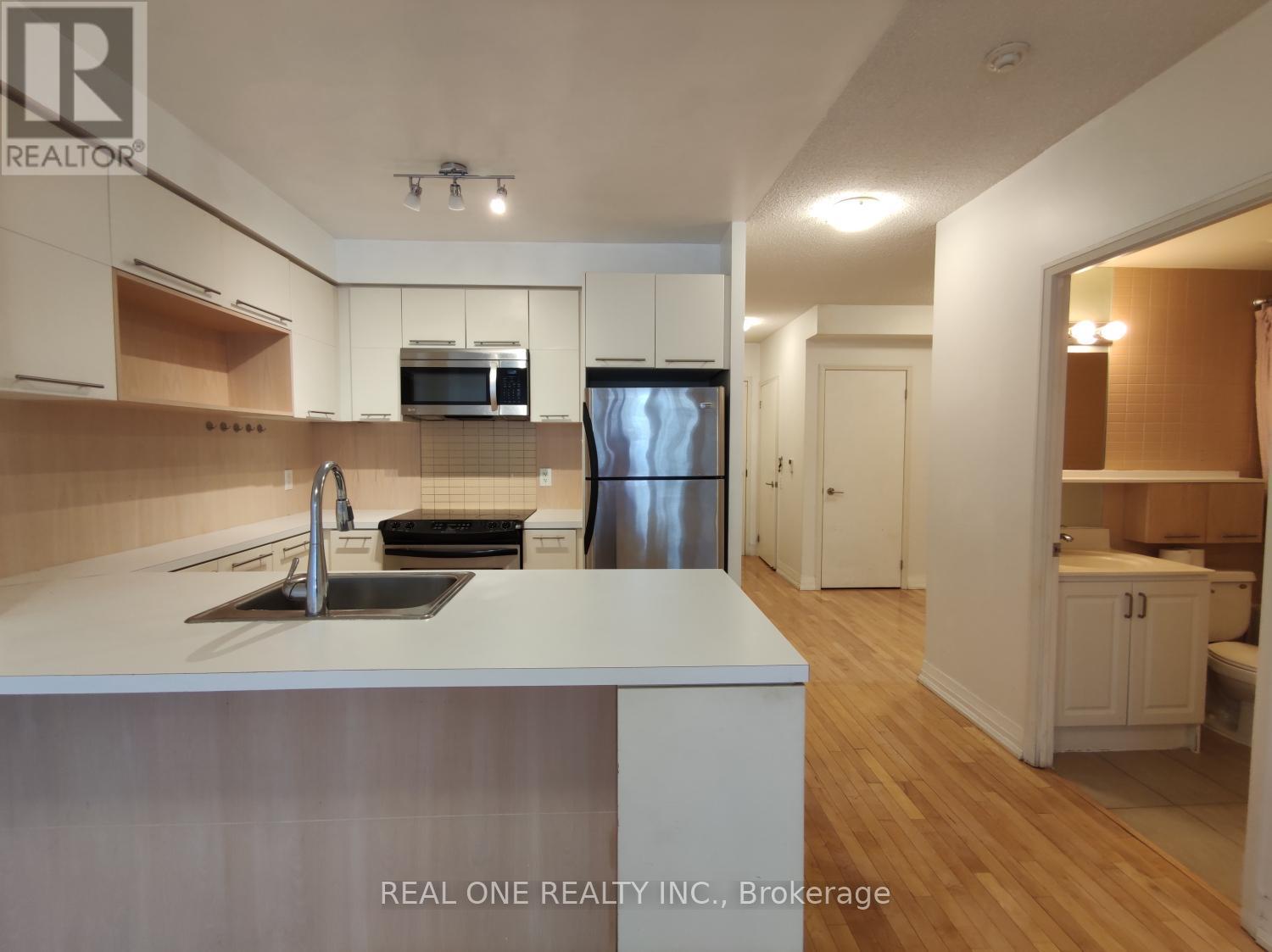 2606 - 25 Carlton Street, Toronto, Ontario  M5B 1L4 - Photo 4 - C12958858