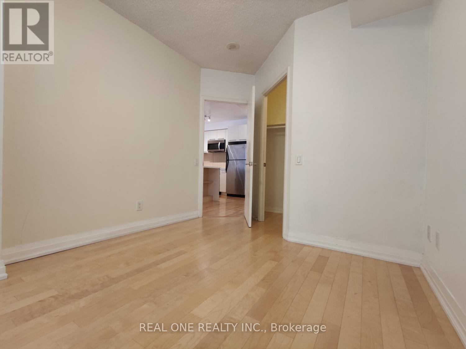 2606 - 25 Carlton Street, Toronto, Ontario  M5B 1L4 - Photo 7 - C12958858