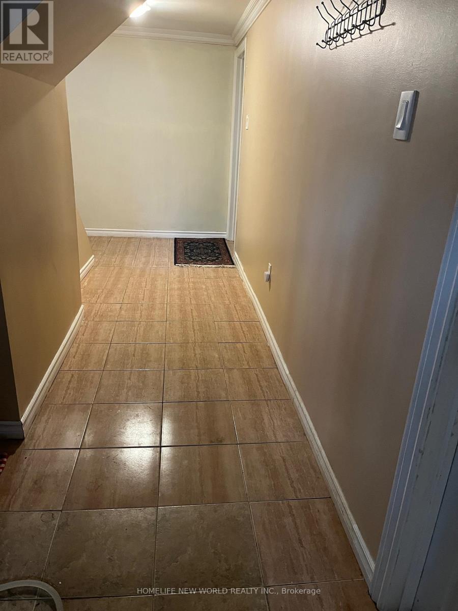 25 Tristan Crescent, Toronto, Ontario  M2H 1X2 - Photo 11 - C12958862