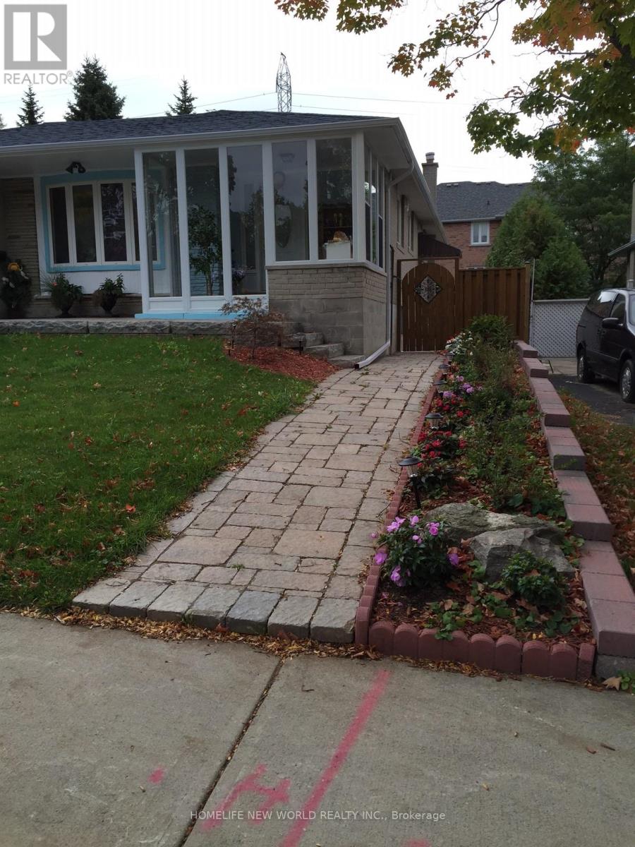 25 Tristan Crescent, Toronto, Ontario  M2H 1X2 - Photo 2 - C12958862