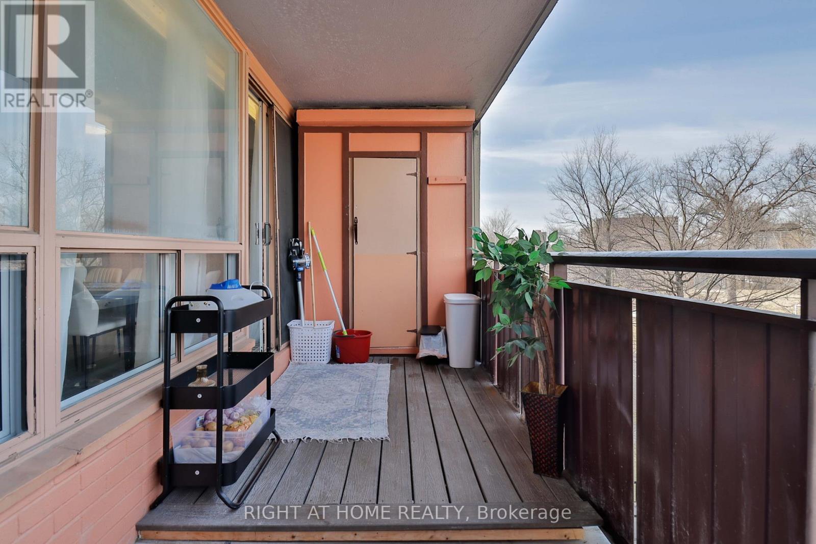 509 - 15 London Green Court, Toronto, Ontario  M3N 1K4 - Photo 13 - W12958854