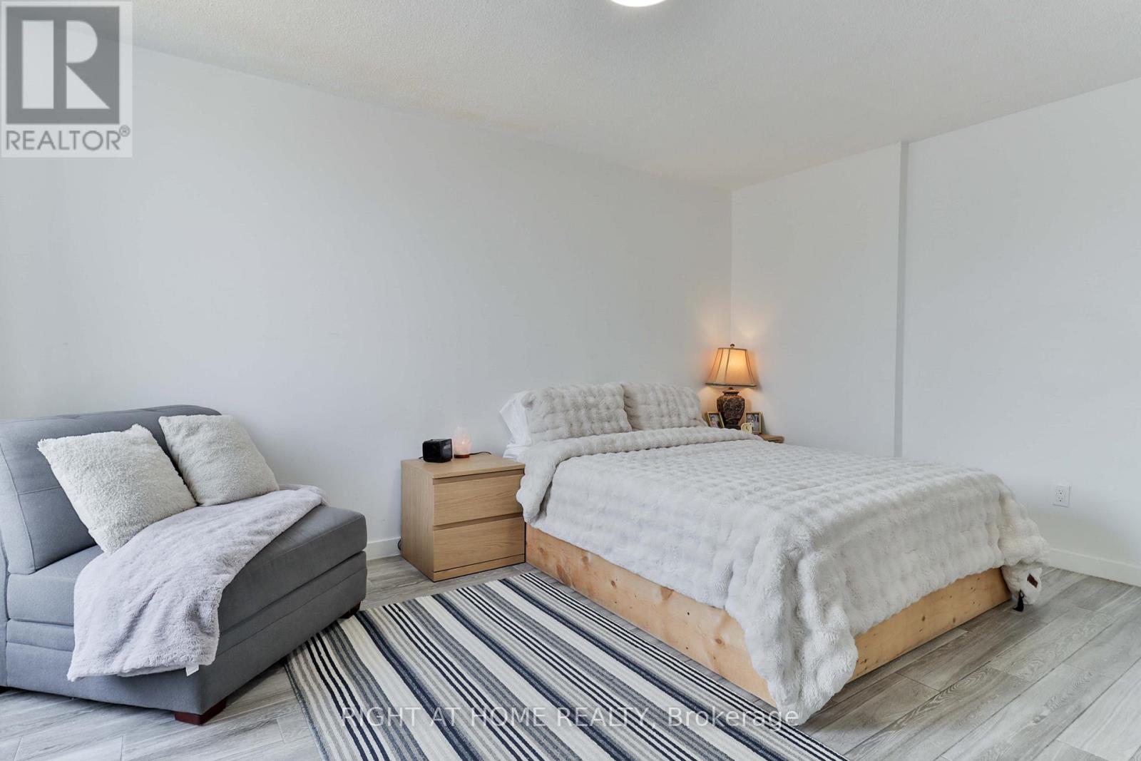 509 - 15 London Green Court, Toronto, Ontario  M3N 1K4 - Photo 35 - W12958854