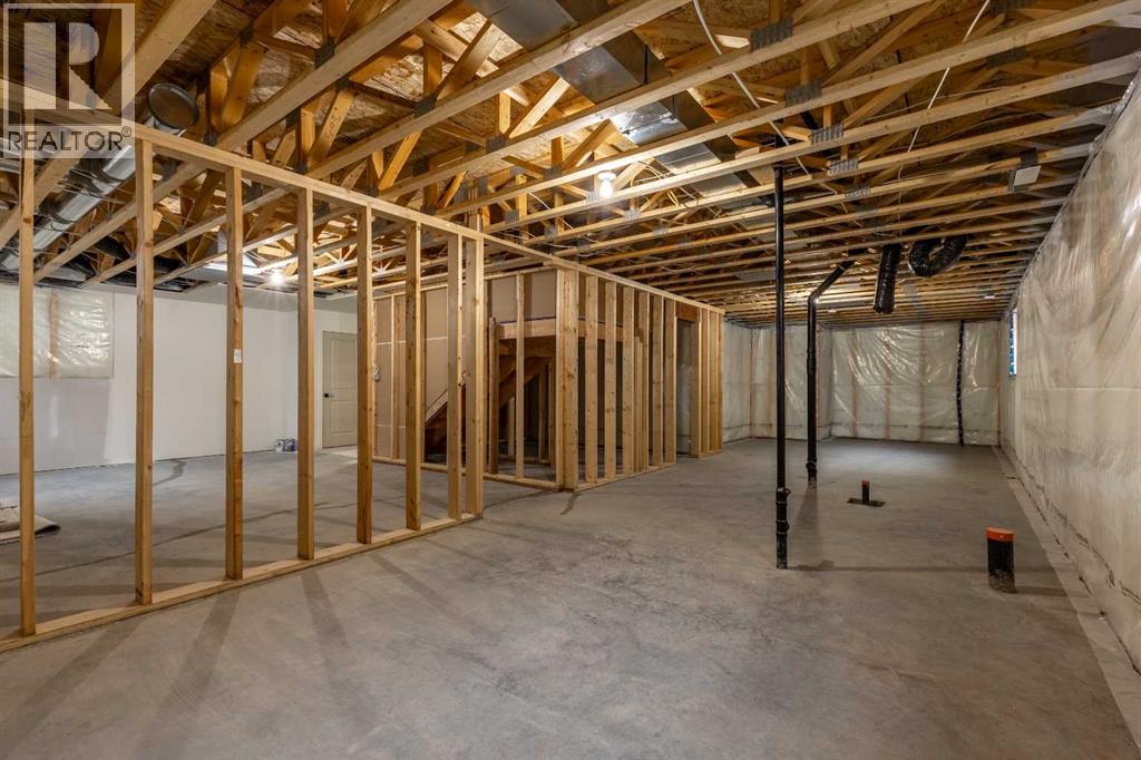 112 E 300 S, Raymond, Alberta  T0K 2S0 - Photo 25 - A2272560