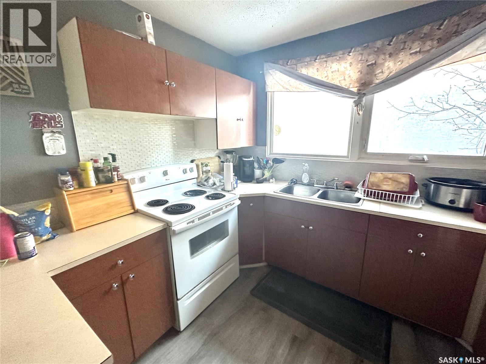 1091 109th Street, North Battleford, Saskatchewan  S9A 2E3 - Photo 8 - SK032042