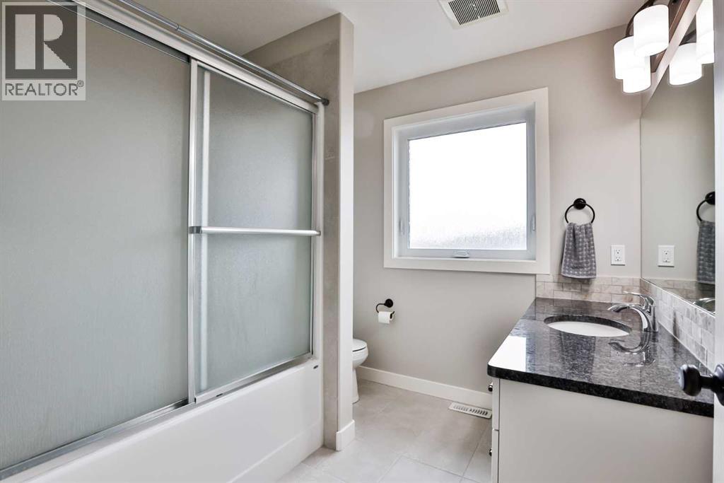 636 Aquitania Boulevard W, Lethbridge, Alberta  T1J 5G5 - Photo 24 - A2295999