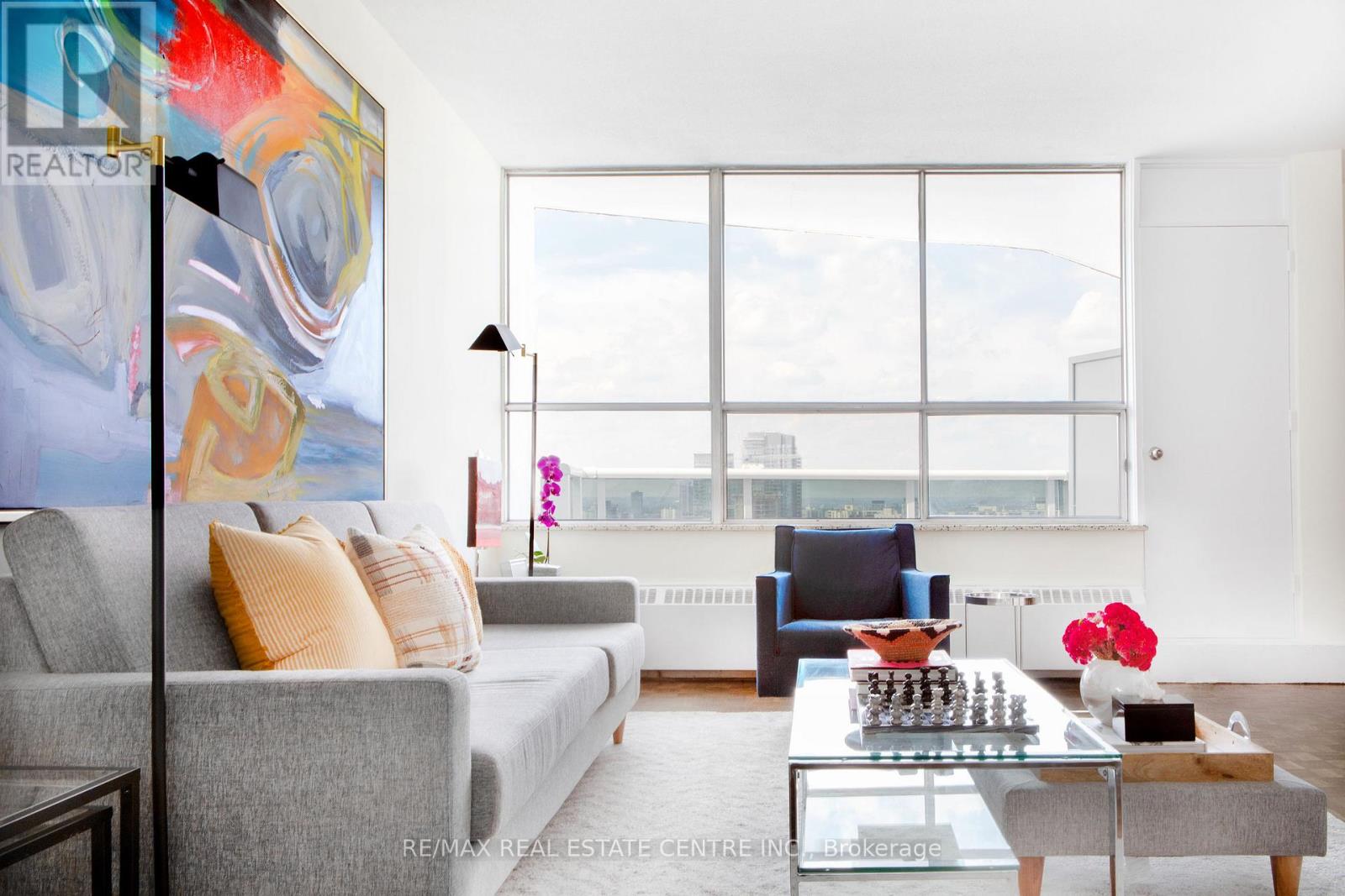 305 - 100 Graydon Hall Drive, Toronto, Ontario  M3A 3A8 - Photo 6 - C12958884