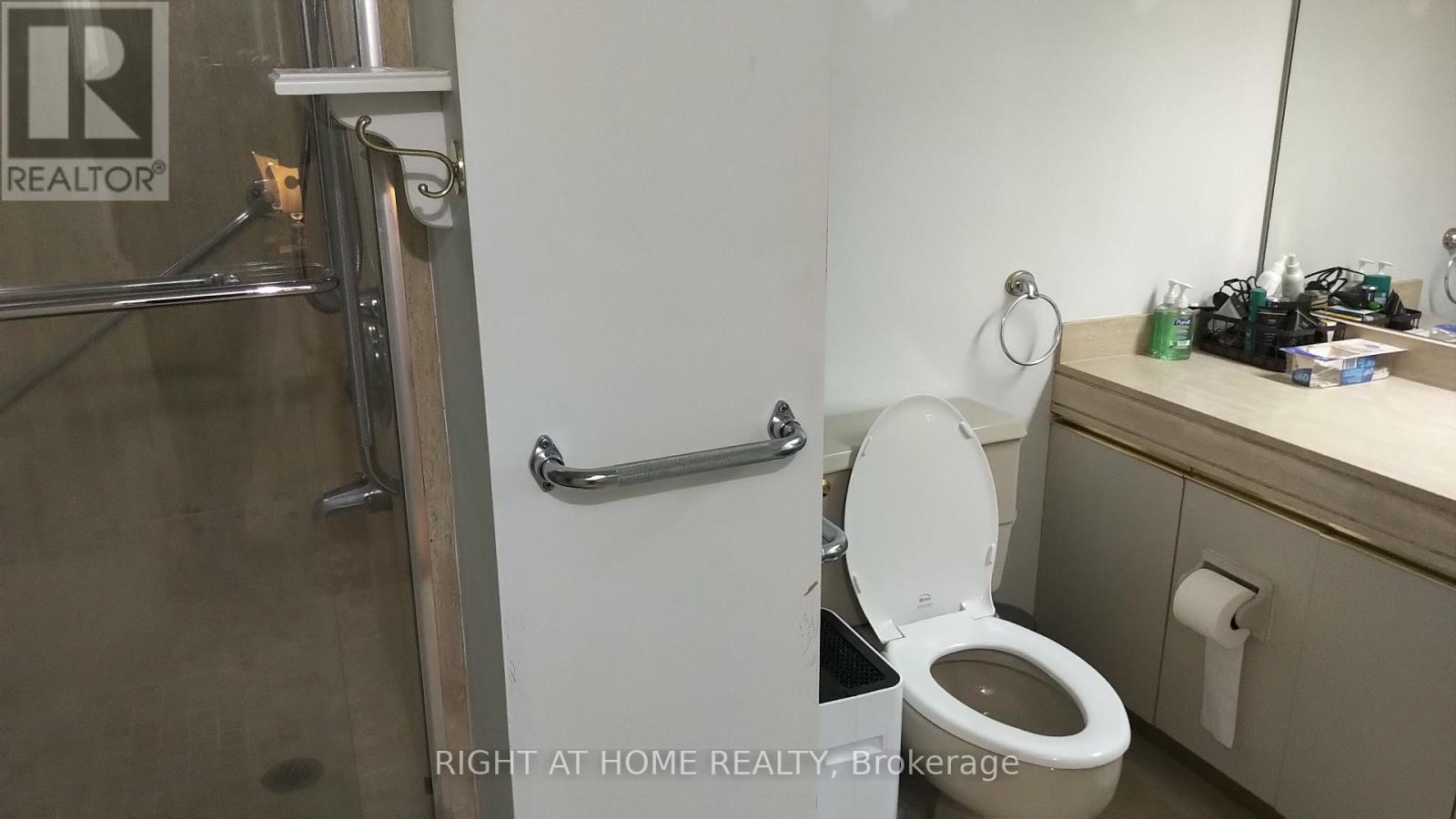 508 - 65 Harbour Square, Toronto, Ontario  M5J 2L4 - Photo 9 - C12954004