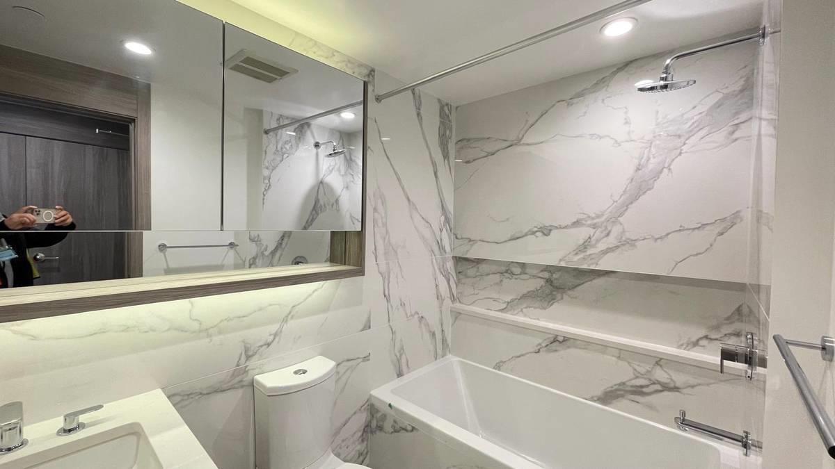 18xx 13778 100 Ave, Surrey, British Columbia  V3T 0V3 - Photo 1 - R3106990