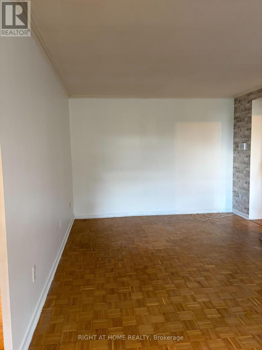 1b - 336 The West Mall, Toronto, Ontario  M9C 1E4 - Photo 13 - W12958876