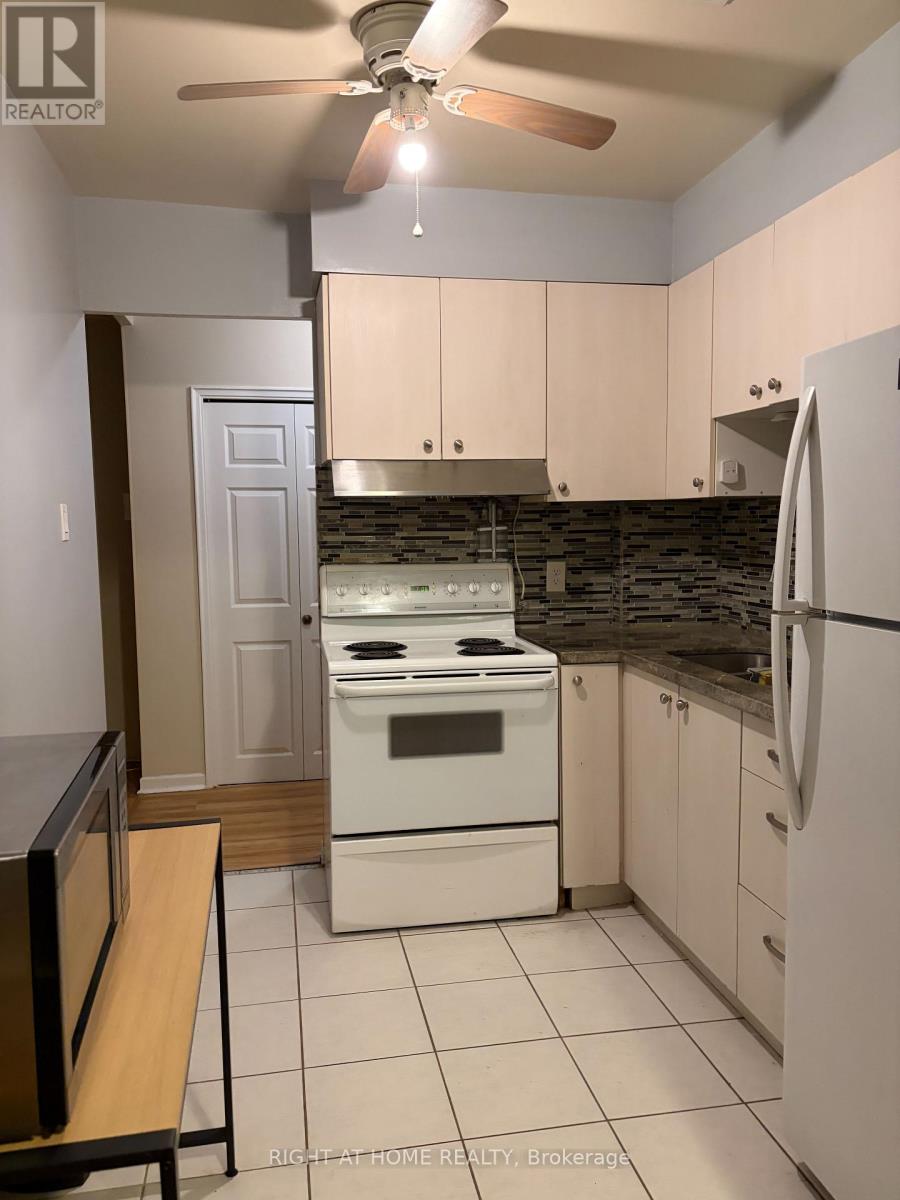 1b - 336 The West Mall, Toronto, Ontario  M9C 1E4 - Photo 6 - W12958876