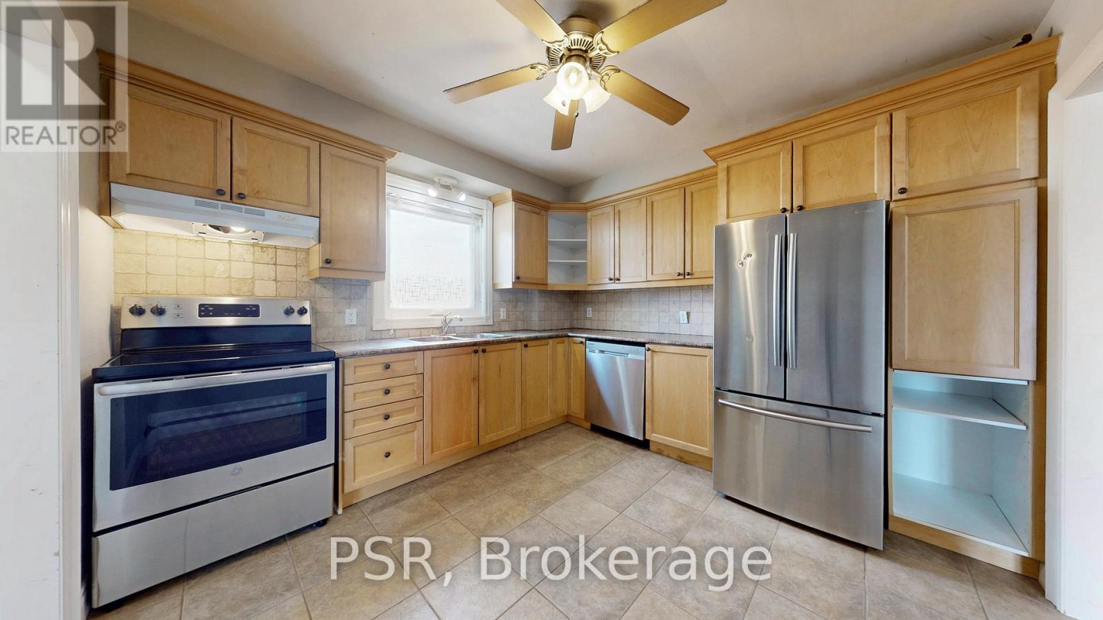 Upper - 37 Morgan Avenue, Toronto, Ontario  M8Y 2Z9 - Photo 12 - W12958882