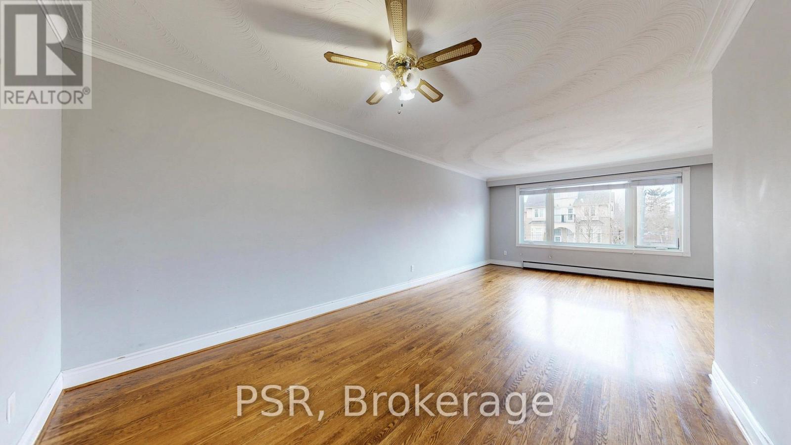 Upper - 37 Morgan Avenue, Toronto, Ontario  M8Y 2Z9 - Photo 2 - W12958882