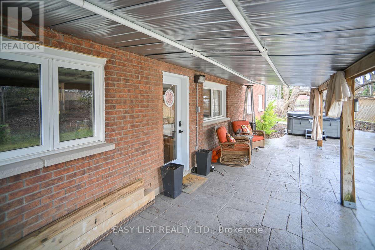 58 Pannell Lane, Strathroy-Caradoc, Ontario  N7G 2C6 - Photo 3 - X12958018