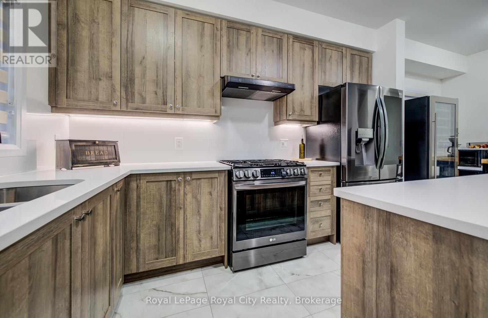 484 Adelaide Street, Wellington North, Ontario  N0G 1A0 - Photo 17 - X12944686