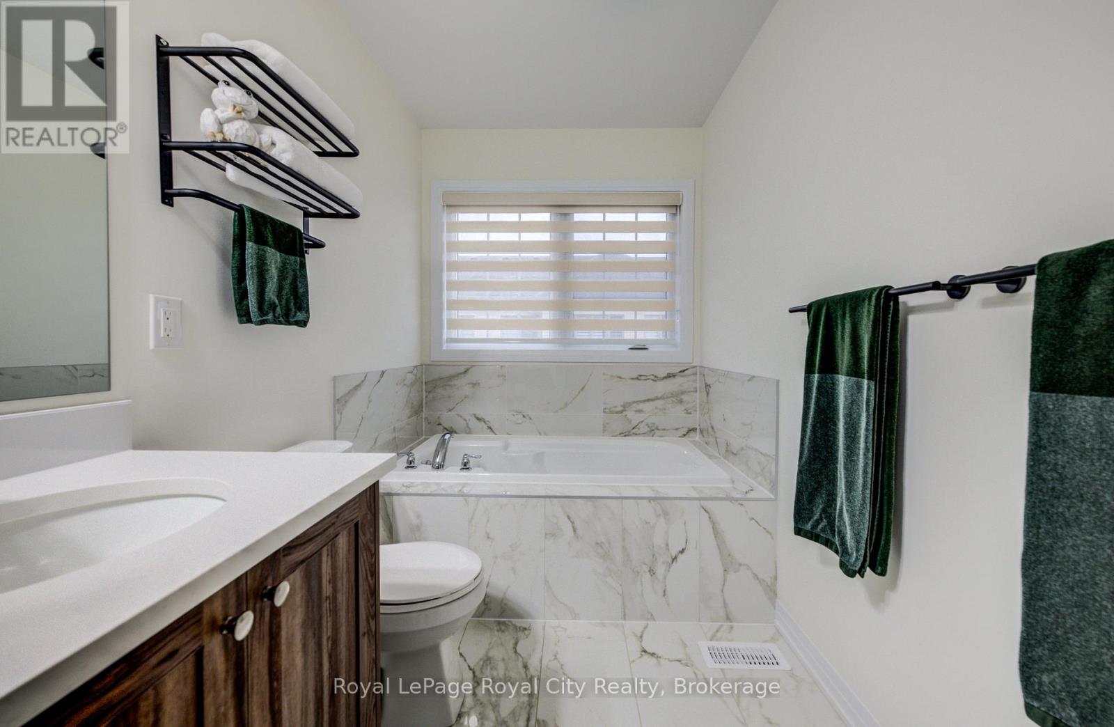 484 Adelaide Street, Wellington North, Ontario  N0G 1A0 - Photo 27 - X12944686