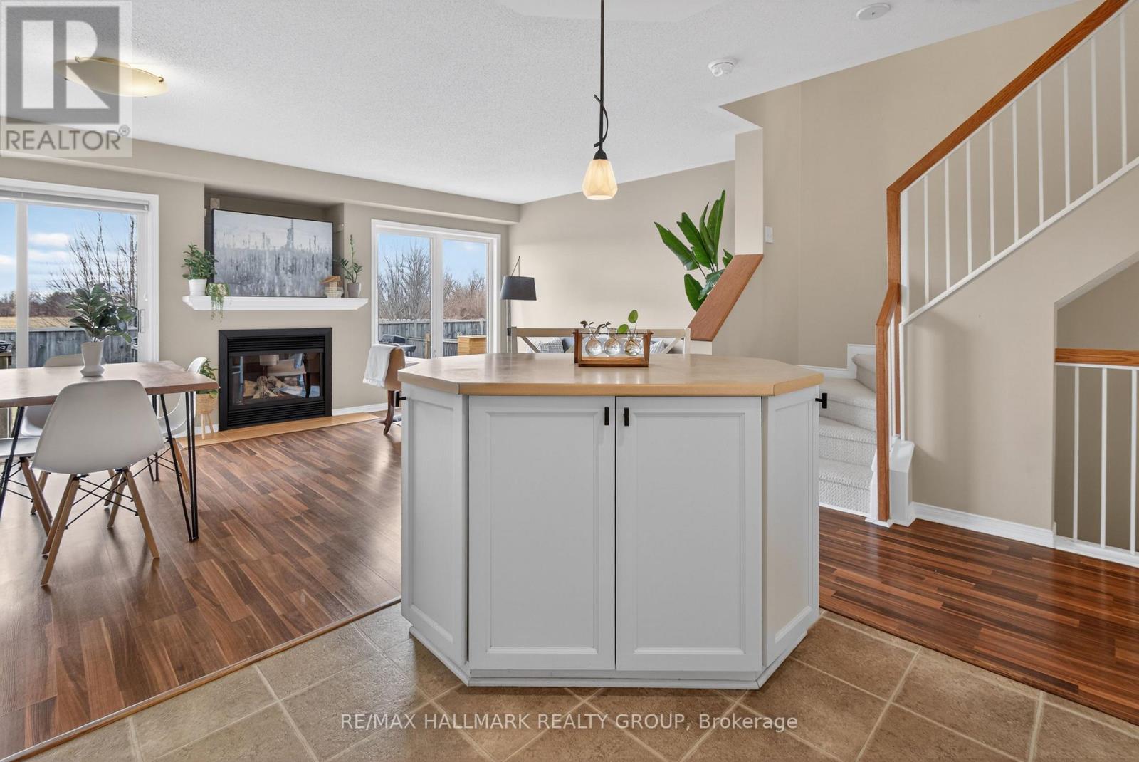 74 - 404 Hillsboro Private, Ottawa, Ontario  K2M 3B2 - Photo 6 - X12958898