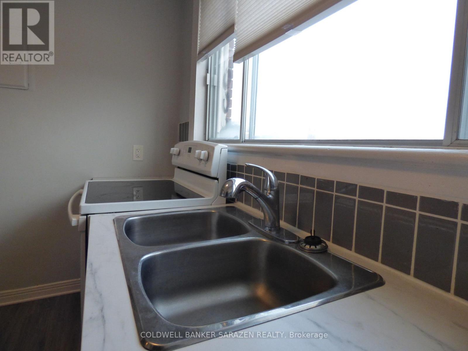 6 - 683 Irene Crescent, Ottawa, Ontario  K1Z 7J1 - Photo 6 - X12958902