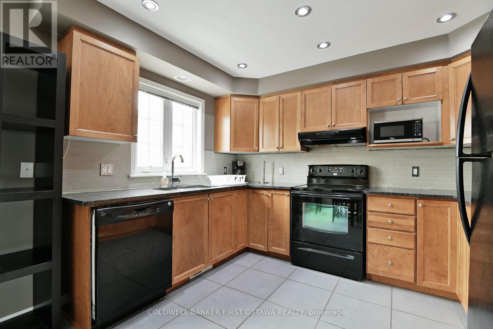 221 - 90 Edenvale Drive, Ottawa, Ontario  K2K 3N8 - Photo 19 - X12958912