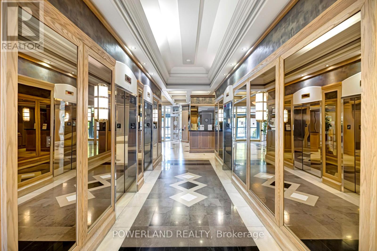 208 - 909 Bay Street, Toronto, Ontario  M5S 3G2 - Photo 7 - C12958894