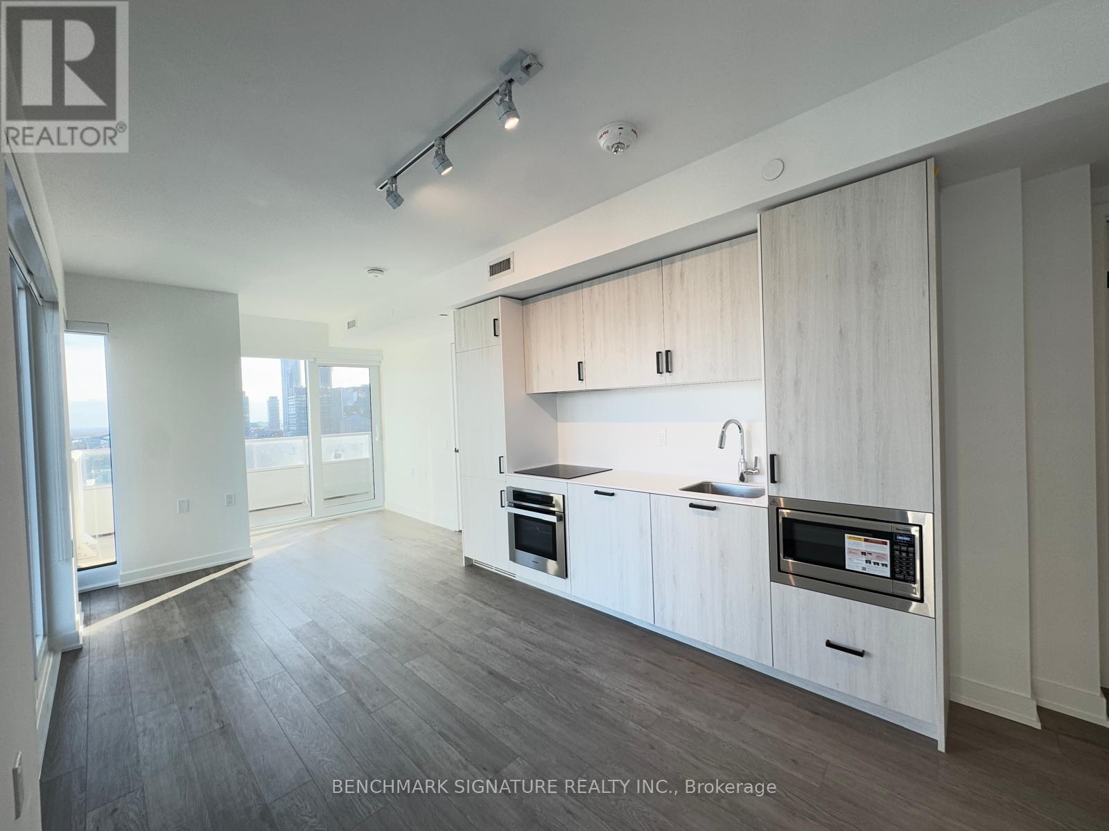 1703 - 88 Queen Street E, Toronto, Ontario  M5C 0B6 - Photo 14 - C12958906