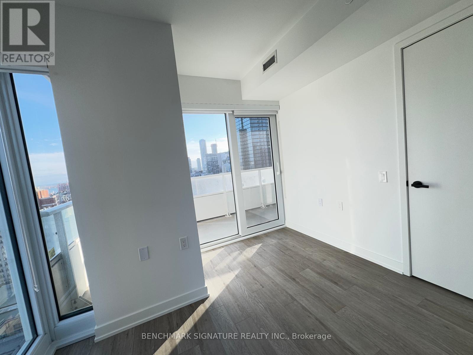 1703 - 88 Queen Street E, Toronto, Ontario  M5C 0B6 - Photo 15 - C12958906