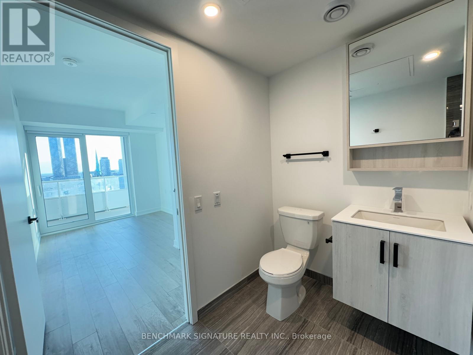 1703 - 88 Queen Street E, Toronto, Ontario  M5C 0B6 - Photo 20 - C12958906