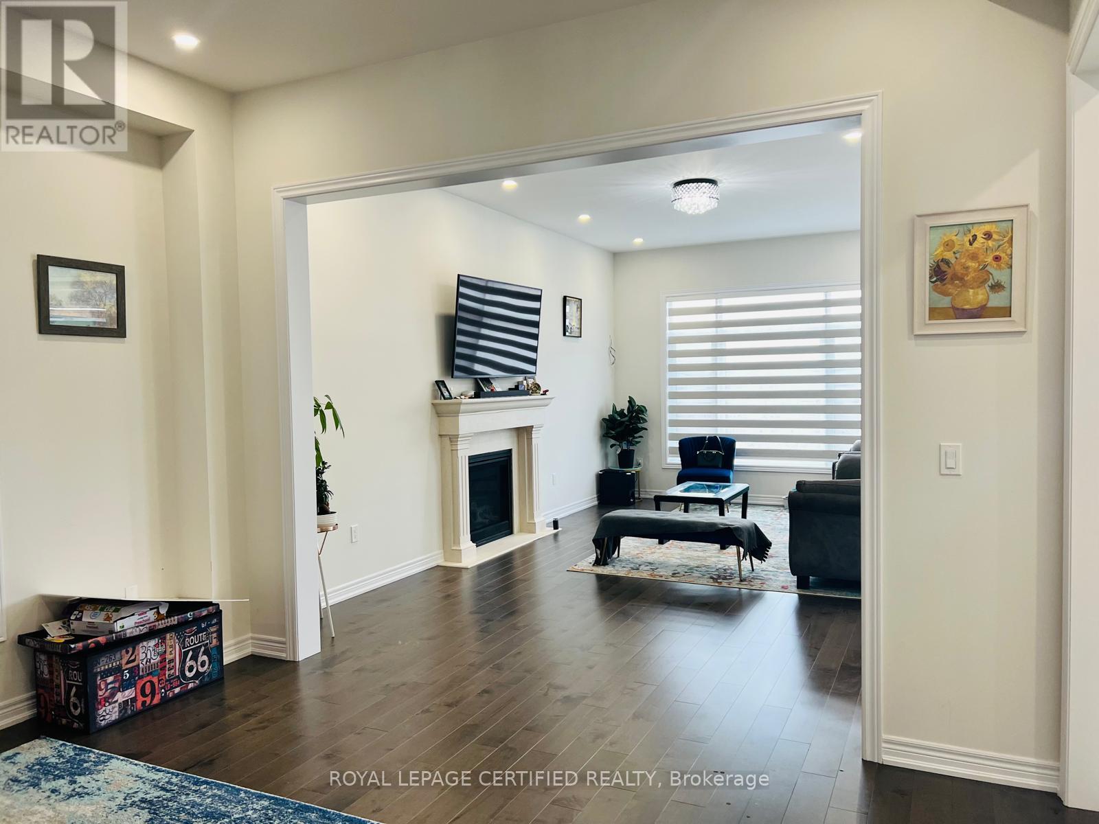 23 Charing Cross Gate, Oakville, Ontario  L6H 0V7 - Photo 6 - W12936184