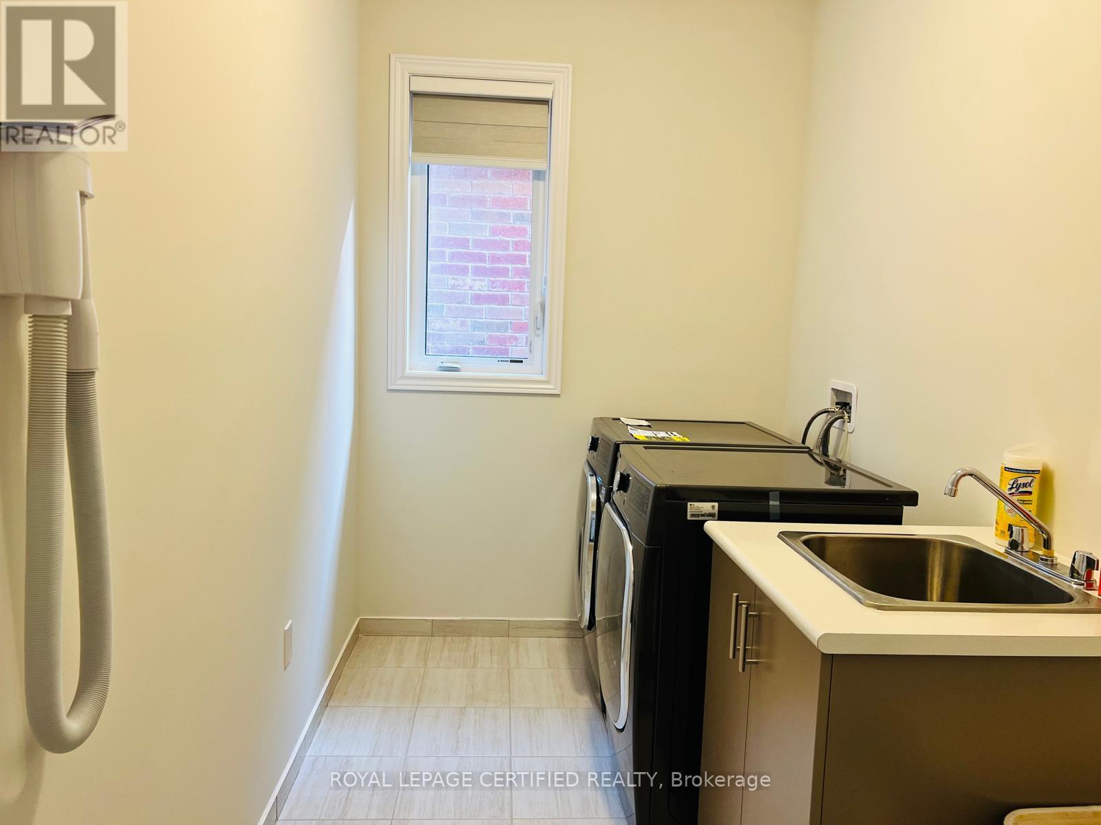 23 Charing Cross Gate, Oakville, Ontario  L6H 0V7 - Photo 18 - W12936184