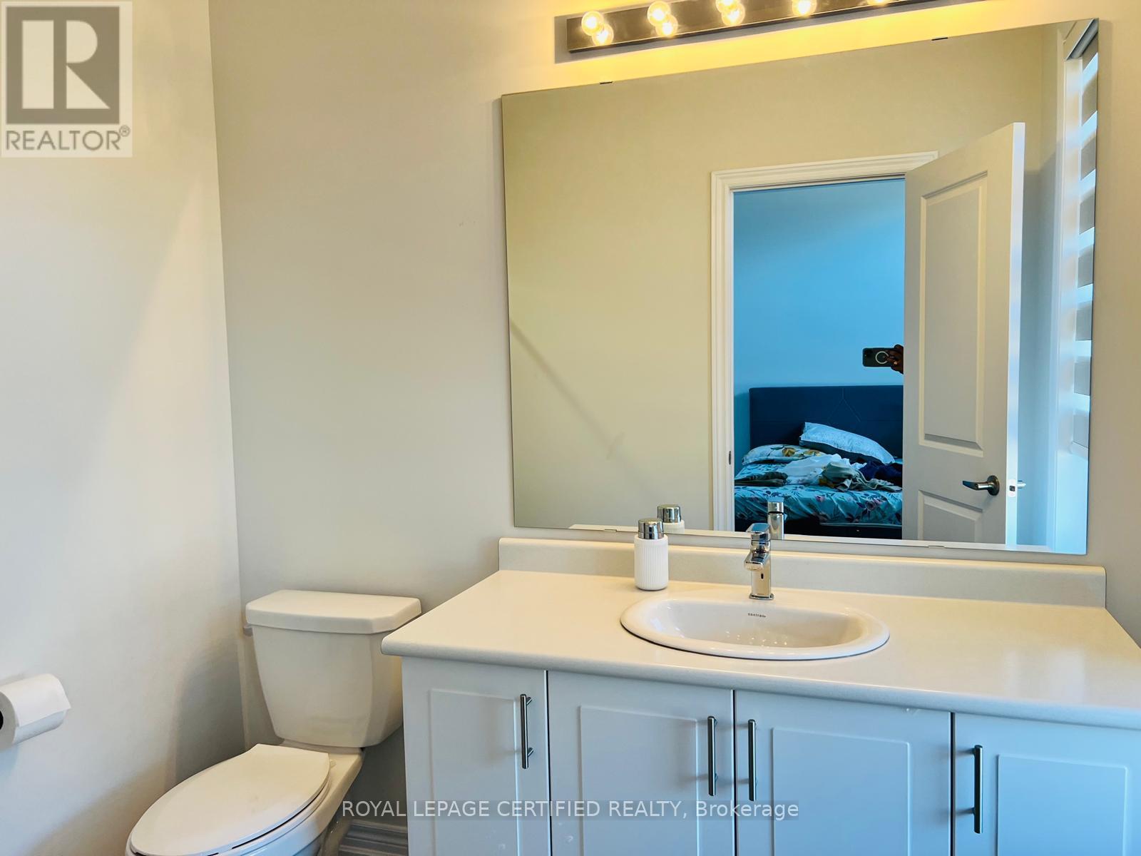 23 Charing Cross Gate, Oakville, Ontario  L6H 0V7 - Photo 20 - W12936184