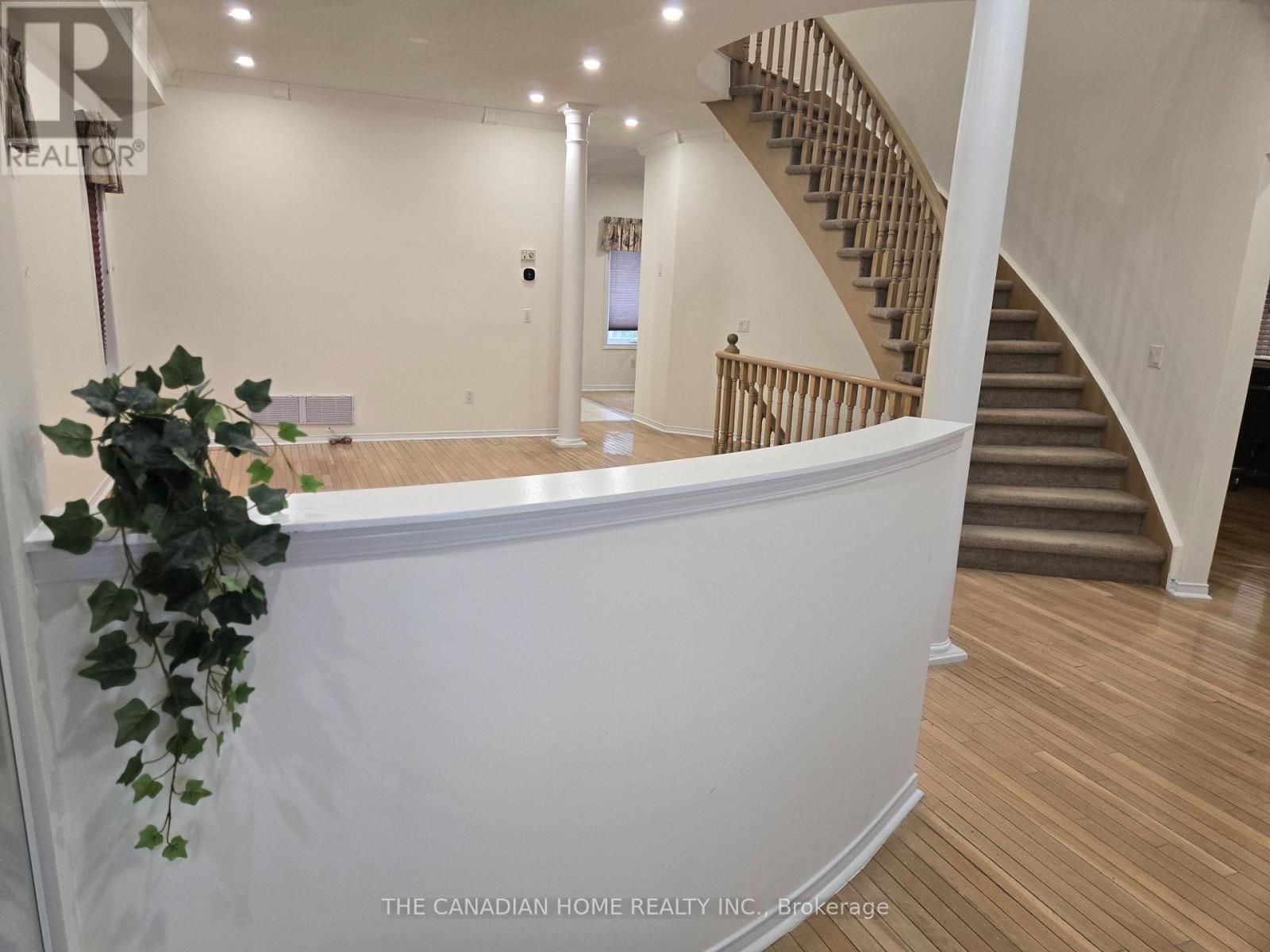 5244 Forestwalk Circle, Mississauga, Ontario  L4Z 4A3 - Photo 2 - W12958896