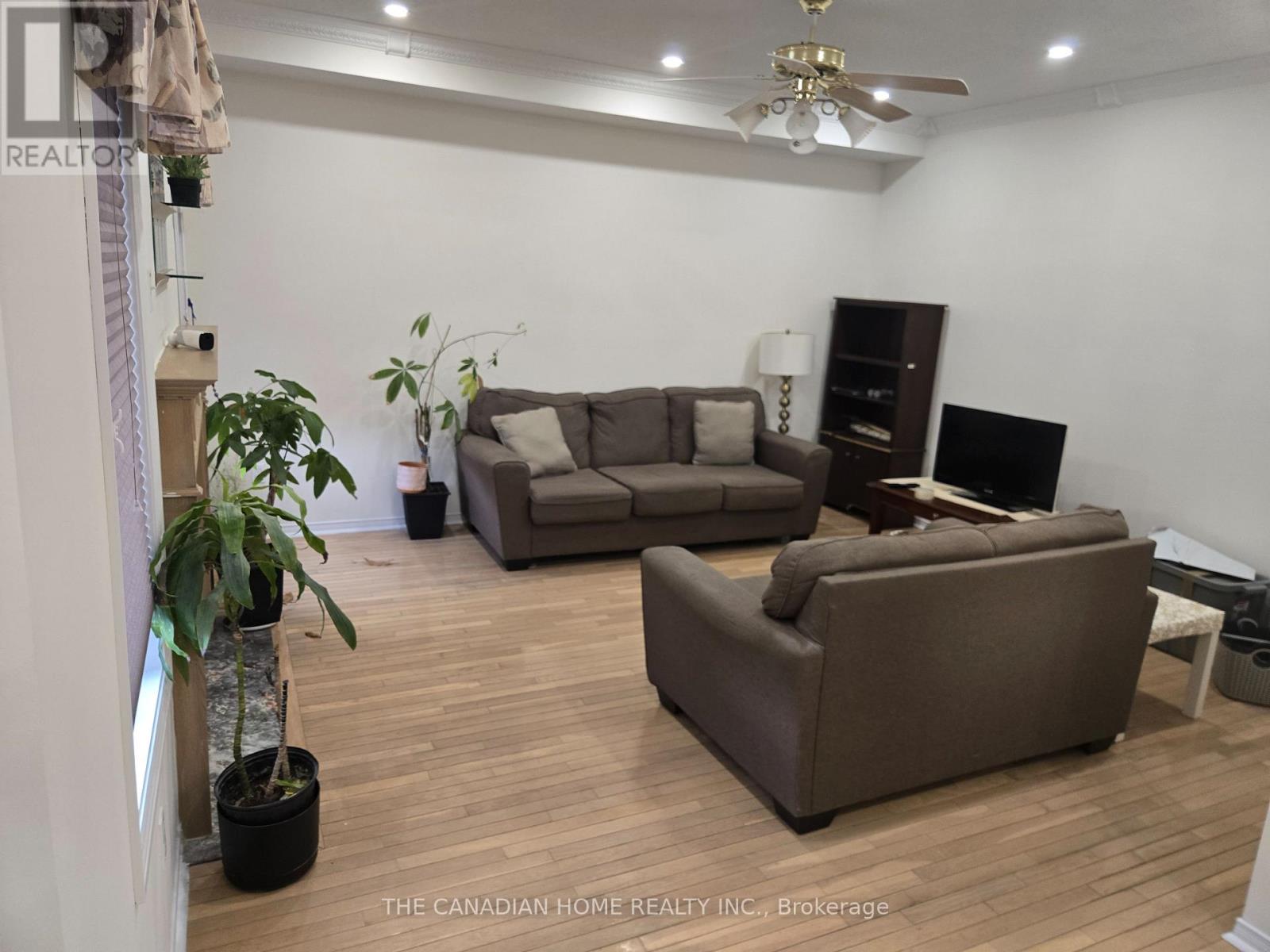 5244 Forestwalk Circle, Mississauga, Ontario  L4Z 4A3 - Photo 6 - W12958896