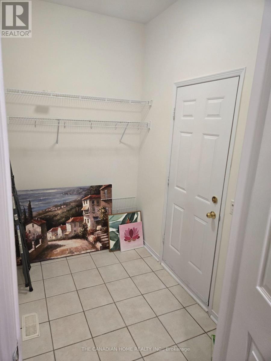 5244 Forestwalk Circle, Mississauga, Ontario  L4Z 4A3 - Photo 7 - W12958896