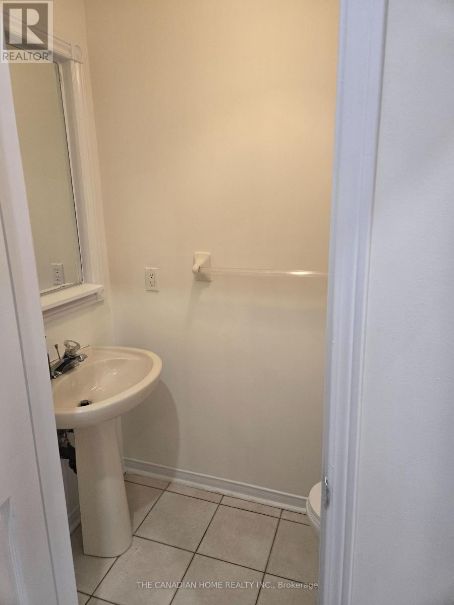 5244 Forestwalk Circle, Mississauga, Ontario  L4Z 4A3 - Photo 8 - W12958896