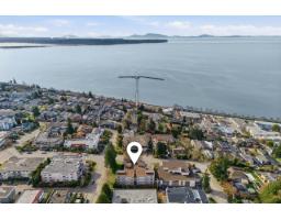 101 15041 PROSPECT AVENUE, White Rock, British Columbia