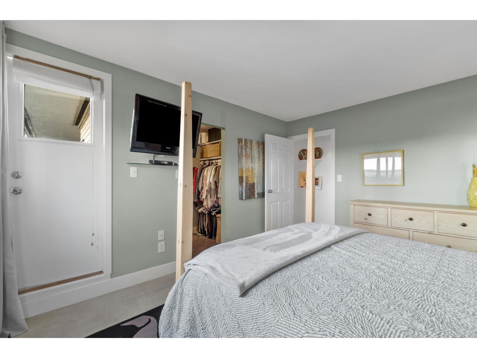 Listing Picture 23 of 40 : 101 15041 PROSPECT AVENUE, White Rock - 魯藝地產 Yvonne Lu Group - MLS Medallion Club Member